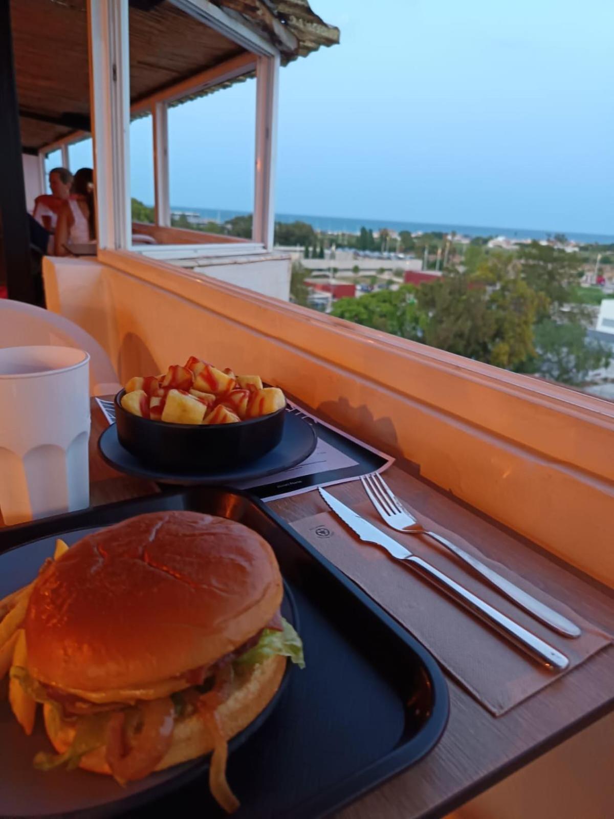 Hotel Porto Гандия Екстериор снимка